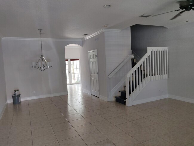 Building Photo - 1029 NW 18th Ave