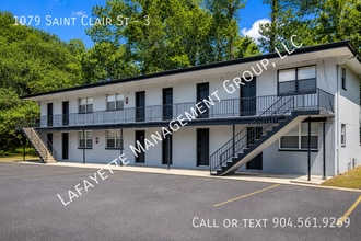Building Photo - 1079 St Clair St