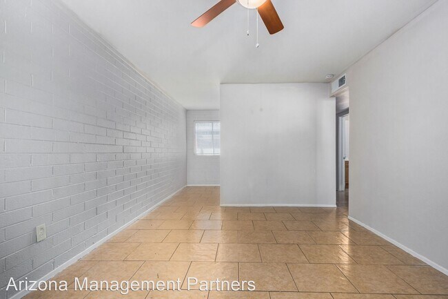 Foto del edificio - 1 br, 1 bath House - 3202 N 66th St Unit 4