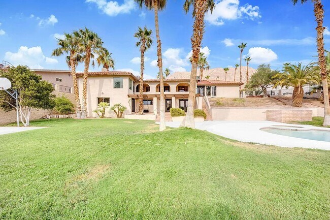 Building Photo - Spanish-style two-story residence with pan...
