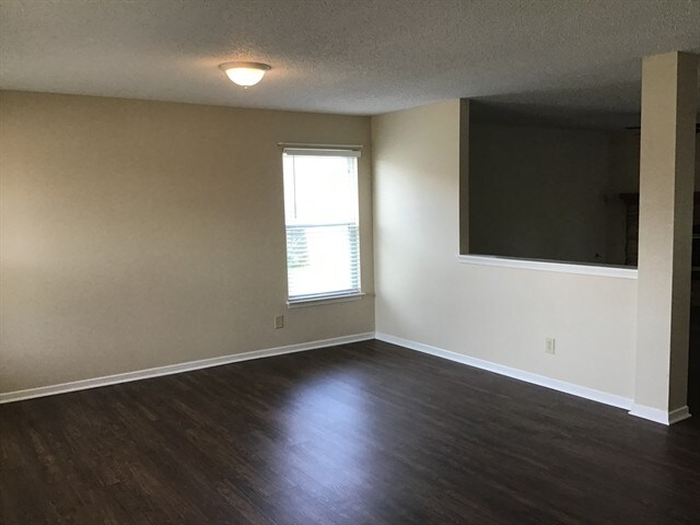 Building Photo - 650 Wheat Field Lane