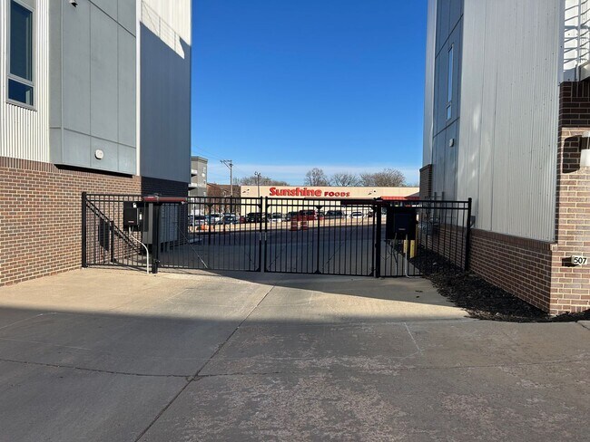 Foto del edificio - 212 E 14th St