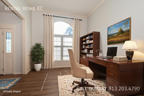 Foto del edificio - 18880 W 116th St