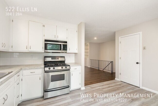 Foto del edificio - 522 Ellis Ln