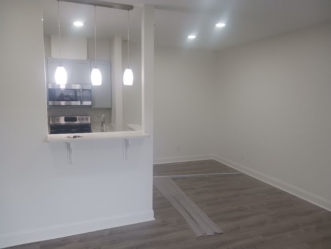 Foto del edificio - 601 E Burgess Rd