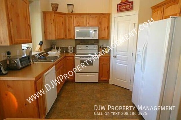 Foto del edificio - 2296 E White Hawk St