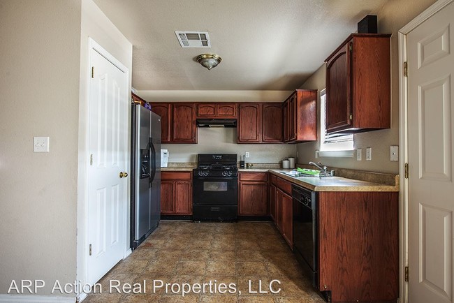 Building Photo - 3 br, 2 bath House - 14076 Volcanic Rock