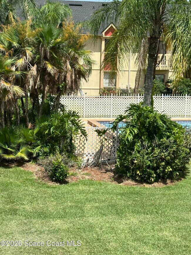 Foto del edificio - 2130 Forest Knoll Dr NE