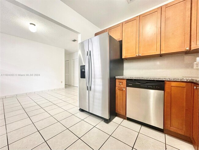 Building Photo - 2801 SW 17th St