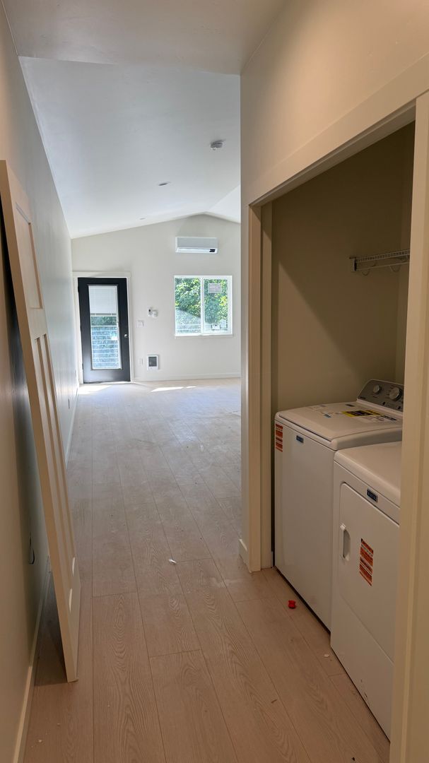 Building Photo - Duplex in CDA !