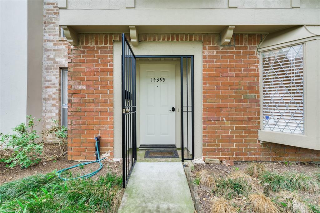 Primary Photo - 14395 Misty Meadow Ln