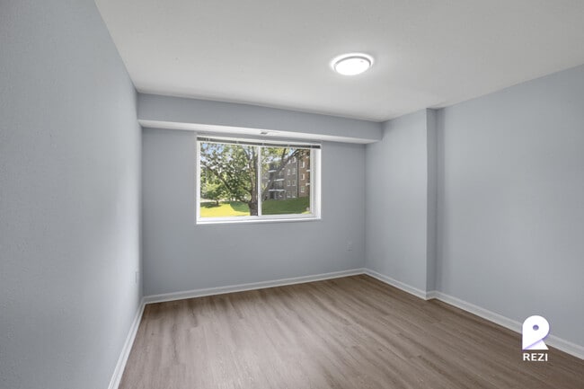 Building Photo - 6507 Hil-Mar Dr