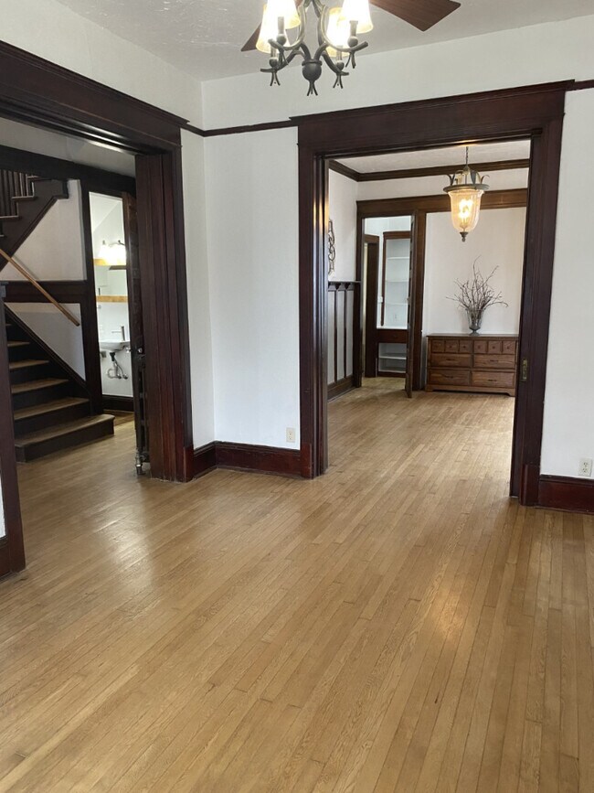 Foto del edificio - 2626 N Palmer St