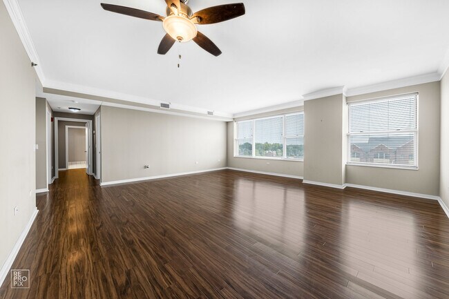 Foto del edificio - 77 S Evergreen Ave
