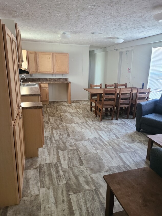 Primary Photo - 4483 SE 23rd Ct