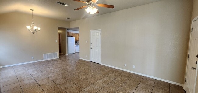 Foto del edificio - 3 Bedroom 2 bath Duplex South Killeen VIEWABLE SOON