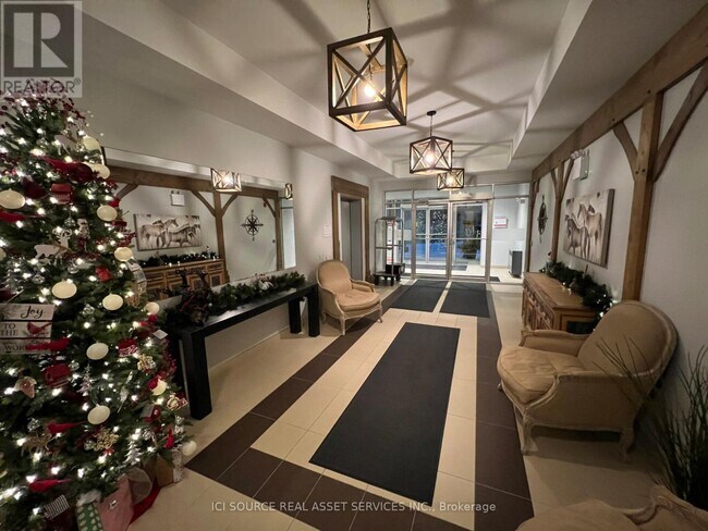 Photo du bâtiment - 40 Horseshoe Blvd