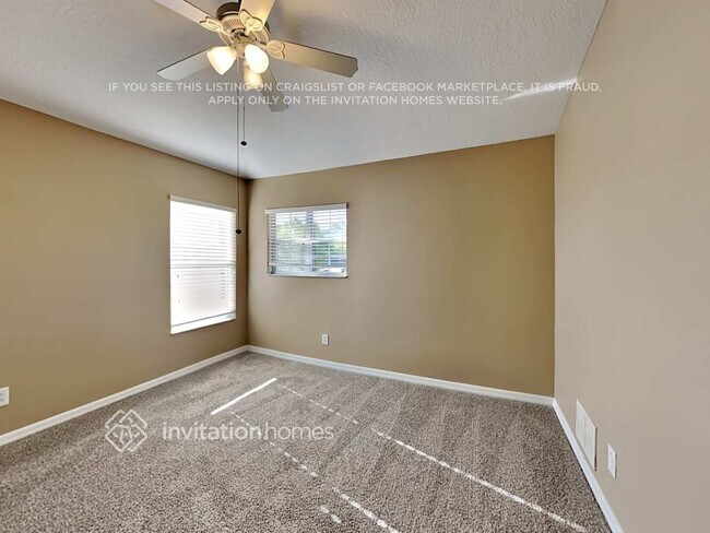 Foto del edificio - 30603 White Bird Ave