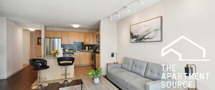 Building Photo - 225 N Columbus Dr