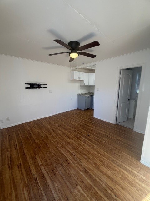 Building Photo - 625 54th St