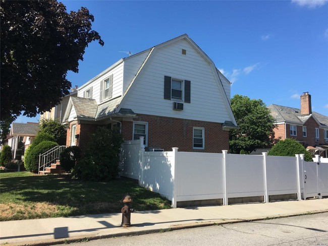 Building Photo - 75-37 176th St