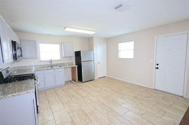 Foto del edificio - 3203 Becker Glen St