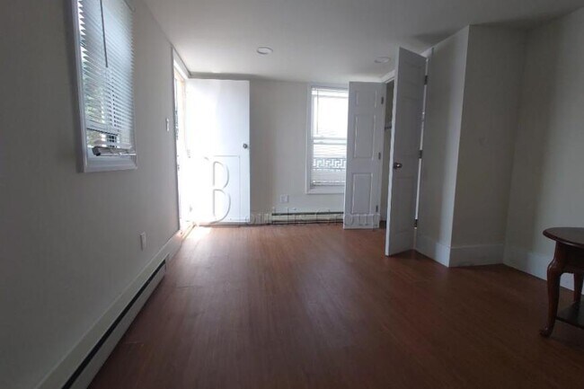Foto del edificio - 1 bedroom in ASTORIA NY 11102