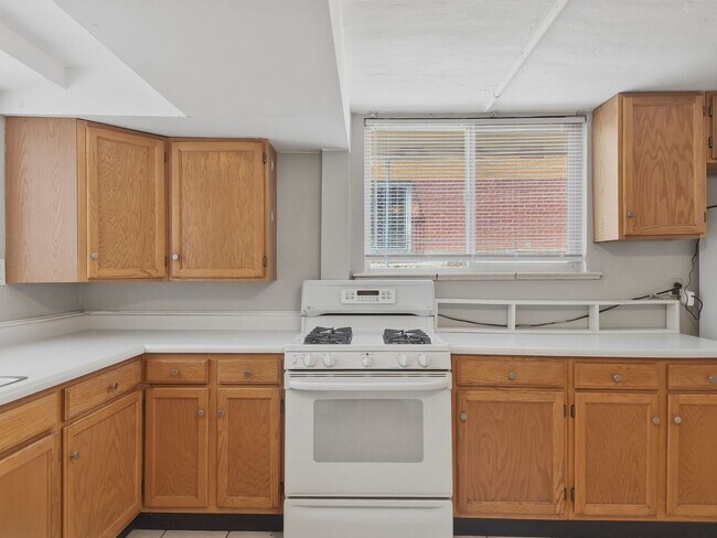 Building Photo - 2936 W 42nd Ave