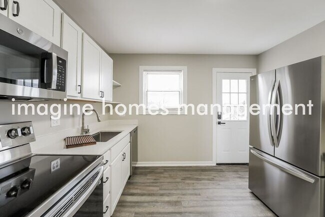 Foto del edificio - Fully Renovated 3 Bedroom Single Family Ho...