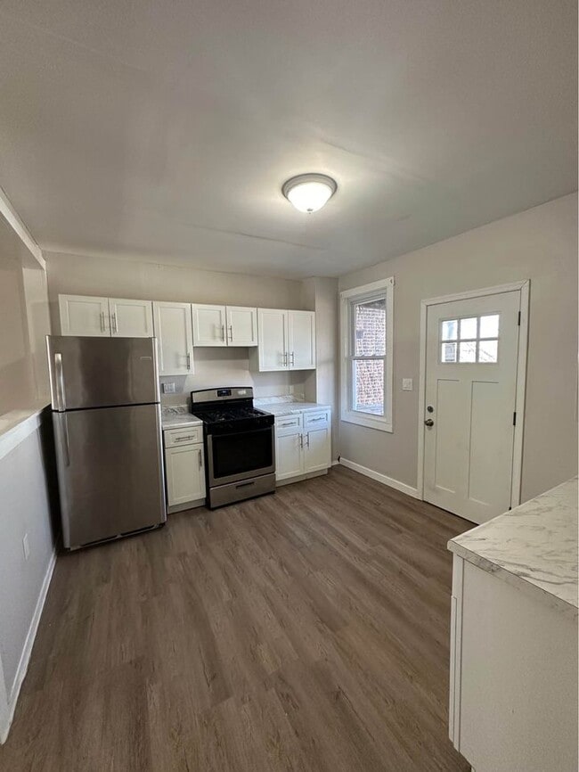 Building Photo - 1328 Pittston Ave