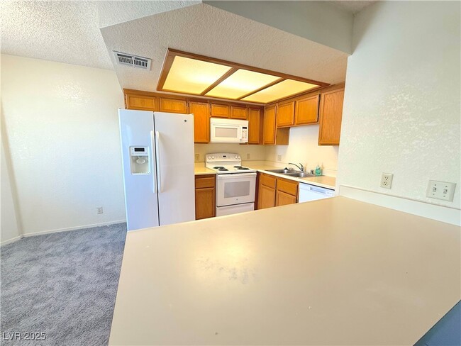 Building Photo - 7961 Lions Rock Way