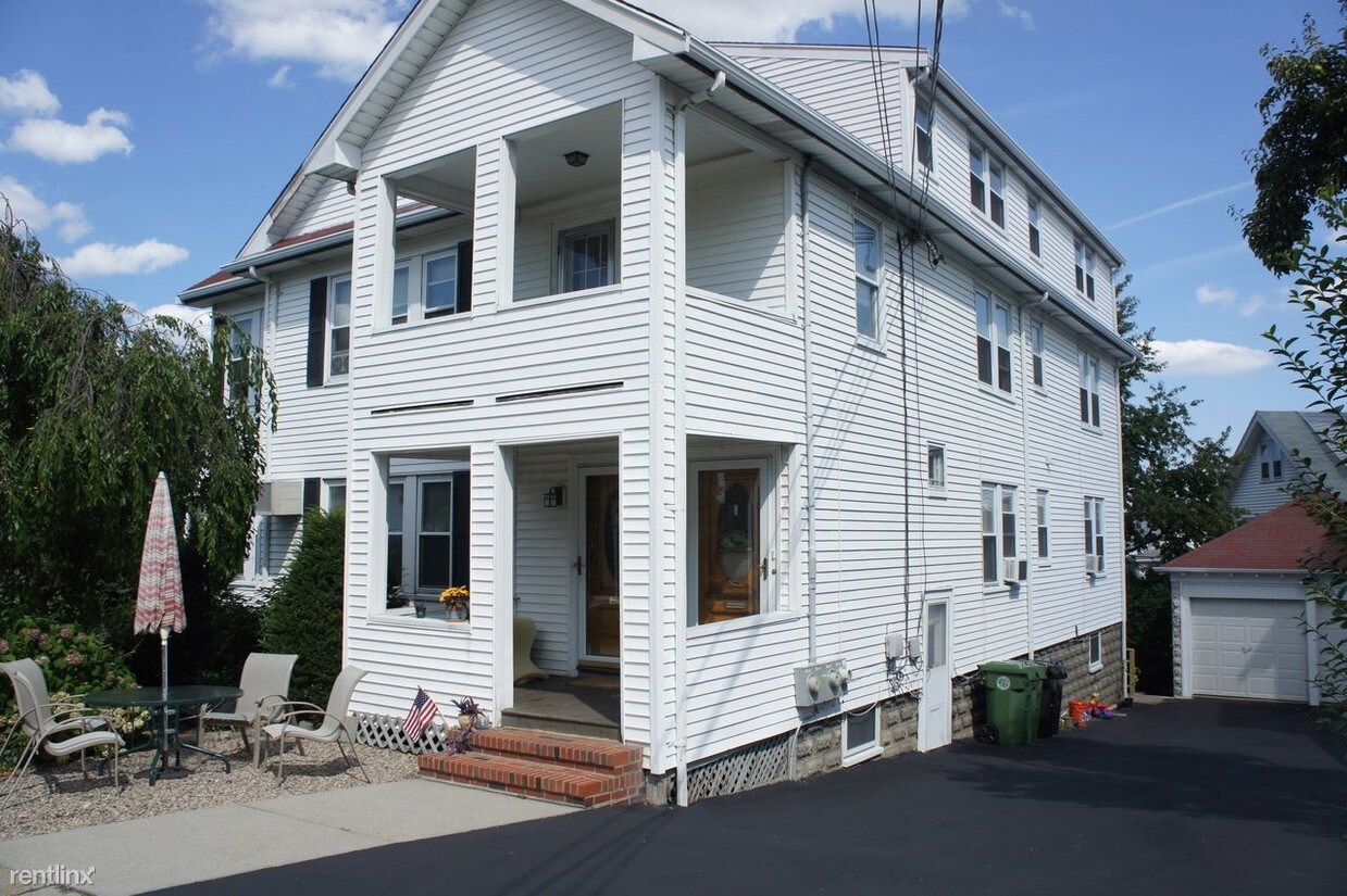 2 br, 1 bath - 85 Templeton Pkwy - 2 br, 1 bath  - 85 Templeton Pkwy