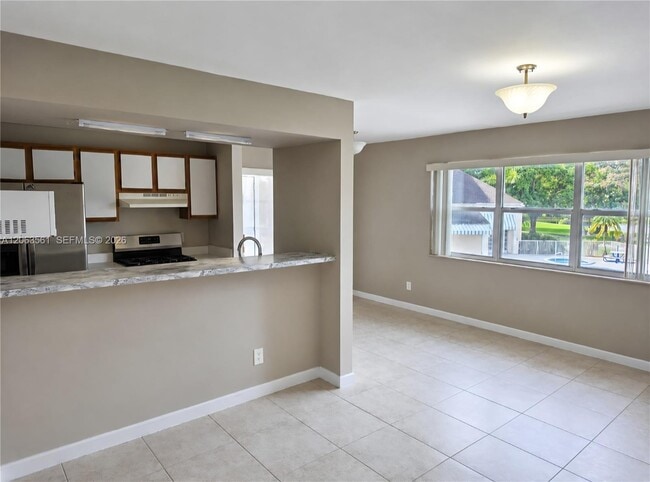 Building Photo - 15320 SW 106th Terrace