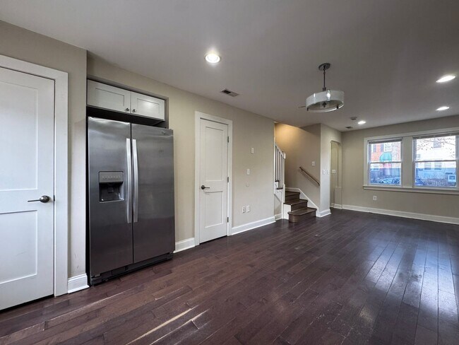 Foto del edificio - Charming 2 Bed 1.5 Bath Townhome In Beautiful Lily Ponds