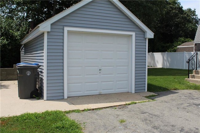 Building Photo - 171 Mitchell's Ln