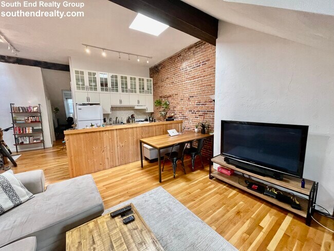 Foto del edificio - 75 Rutland St