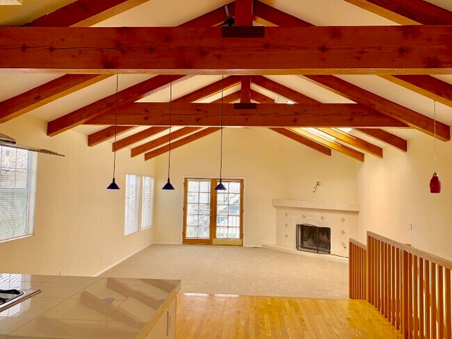 Foto del edificio - 1642 Harper Ave