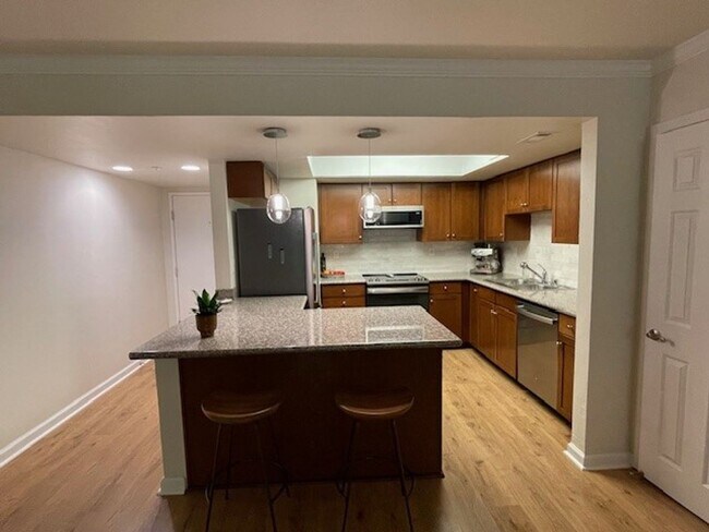 Foto del edificio - $1000 Move In Credit - 1 Bedroom 1 Bathroo...