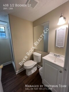 Building Photo - 408 1/2 Booker St-