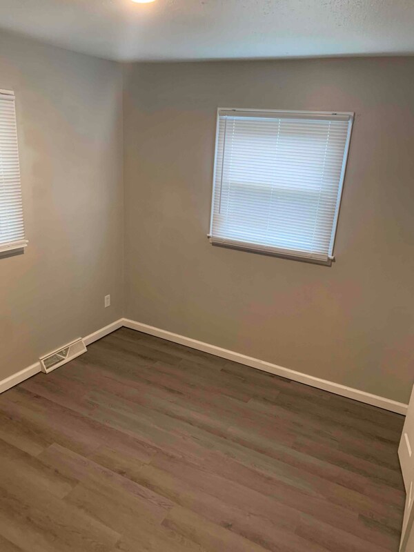 Foto del edificio - 2722 Magnolia Dr