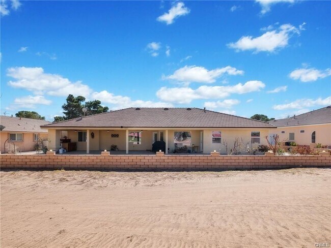 Building Photo - 27870 Jasmine Ln