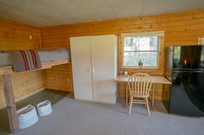 Building Photo - 114 Boaters Ln