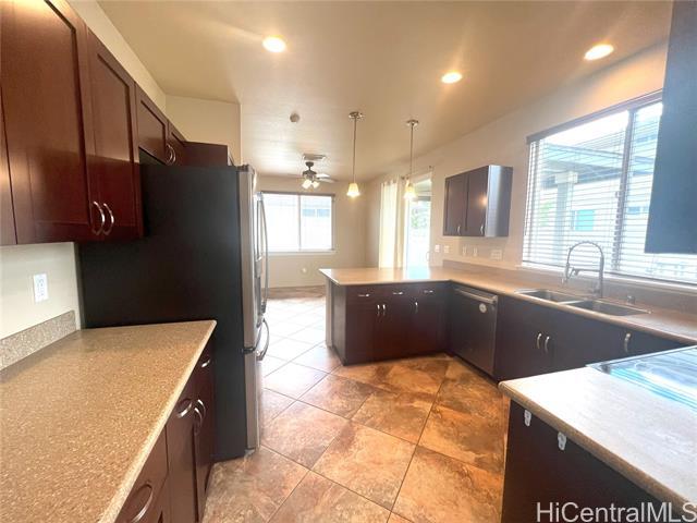 Building Photo - 1288 Kukulu St