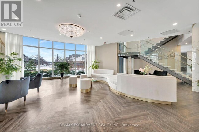 Photo du bâtiment - 7711-7711 Green Vista Gate