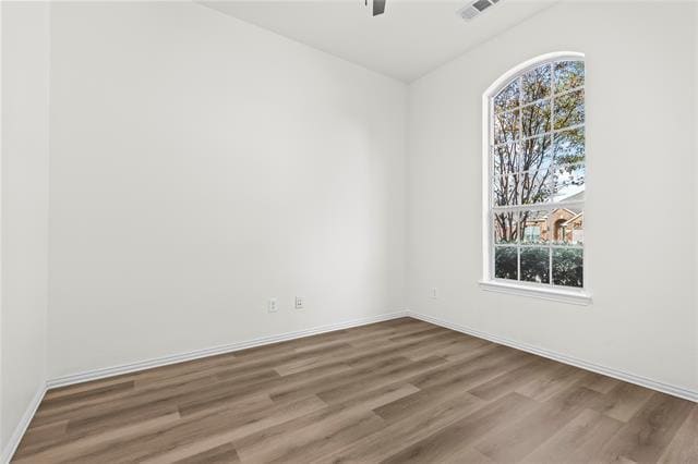 Building Photo - 2698 Lake Ridge Dr