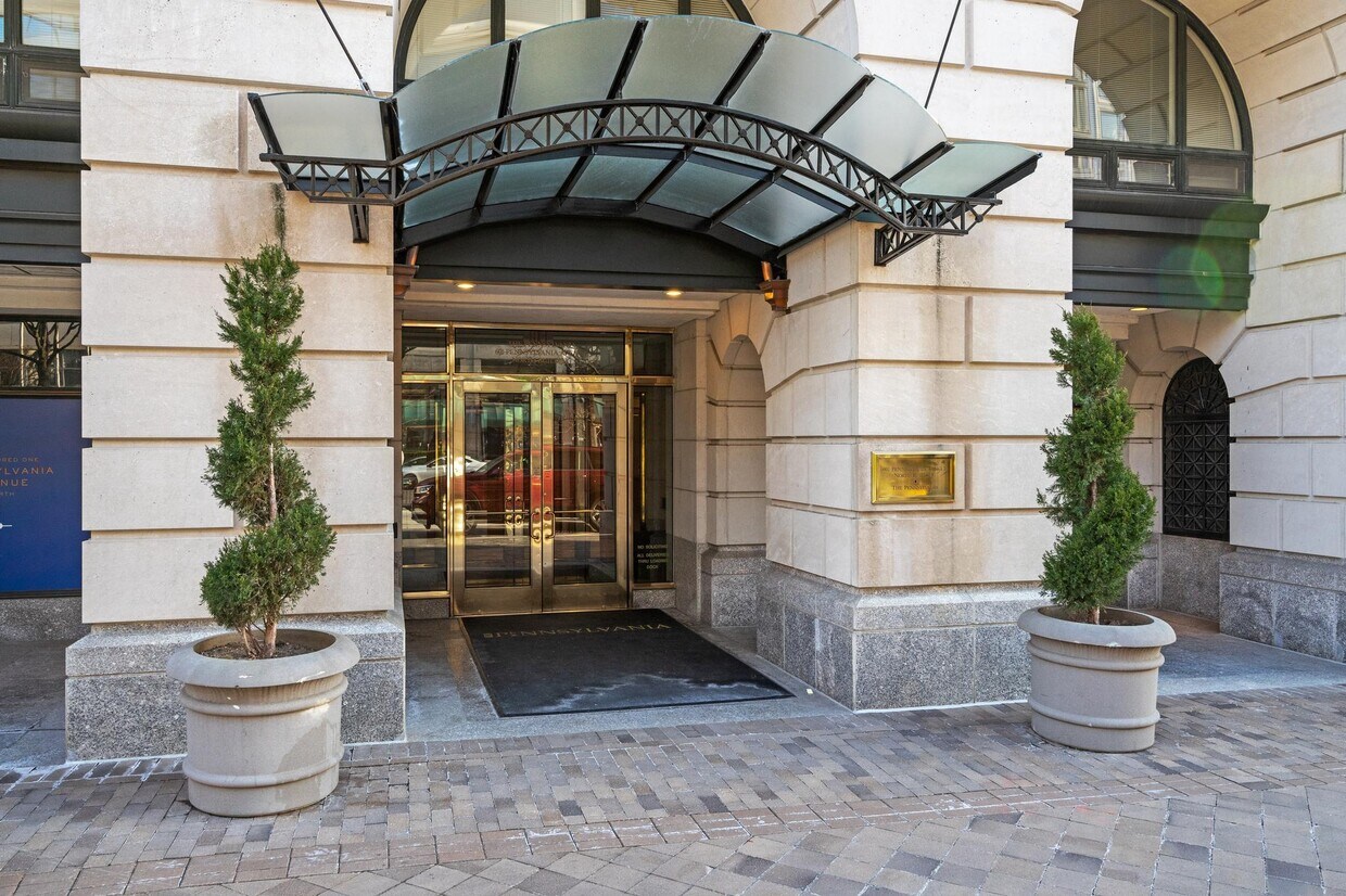 Photo - 601 Pennsylvania Ave NW (Washington, DC)