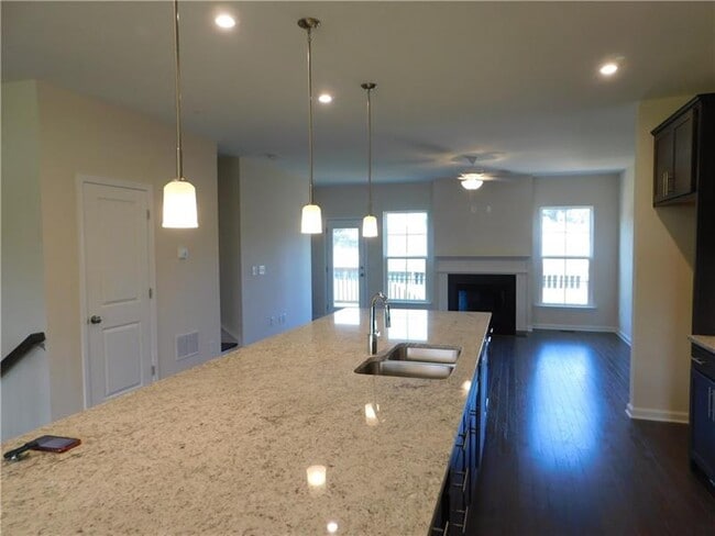 Building Photo - 1088 Caruso Dr