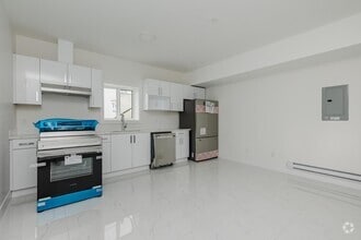Building Photo - 5590 Crimson Ridge