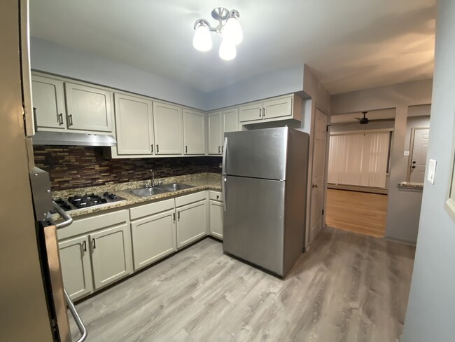 Building Photo - 23 N King Arthur Ct