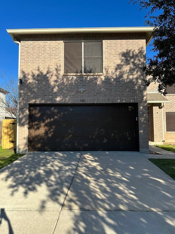 Primary Photo - 304 Edgewood Cove